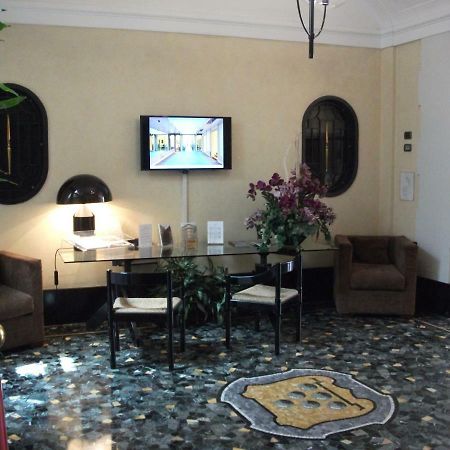 Residence Borgonuovo Uno Apartments Milan Luaran gambar